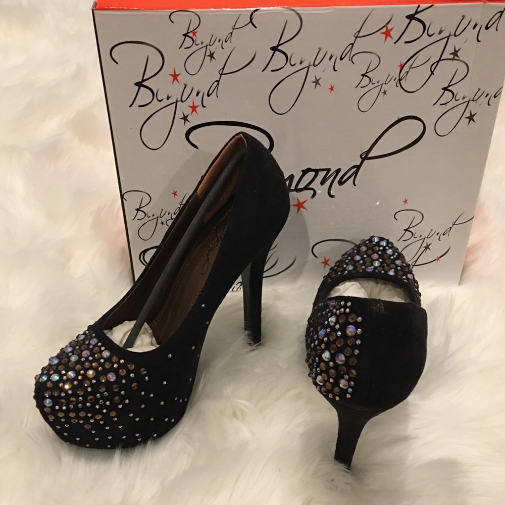 Beyond Maybel-01 Rhinestone Platform Heels - Picture 5 of 16
